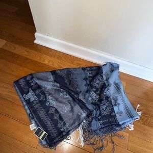 New west loop scarf with tassels blue